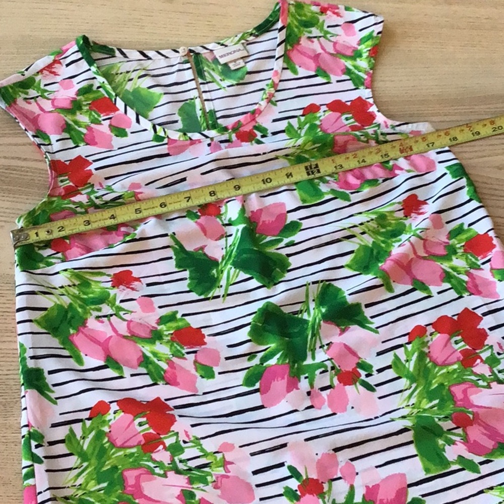 Cute Spring top! - Picture 3 of 8